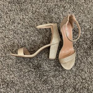 Gold Heels 7.5